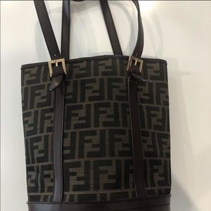 Vintage fendi bucket bag